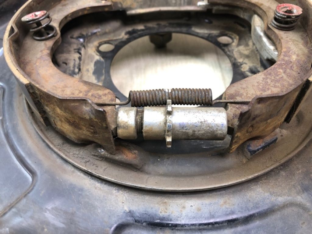 4800A025 | Гальмівний механізм задн. лів. MITSUBISHI OUTLANDER XL 05-13 - Фото 3