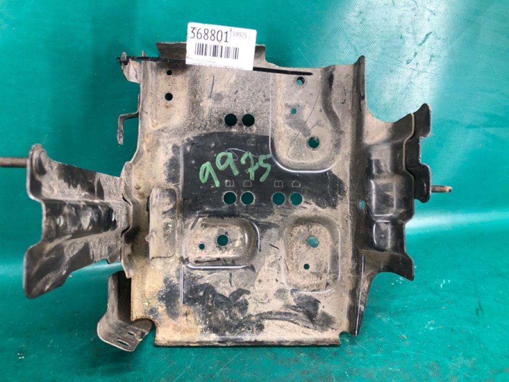 64860-JM00A | Кріплення акумулятора NISSAN ROGUE 08-15