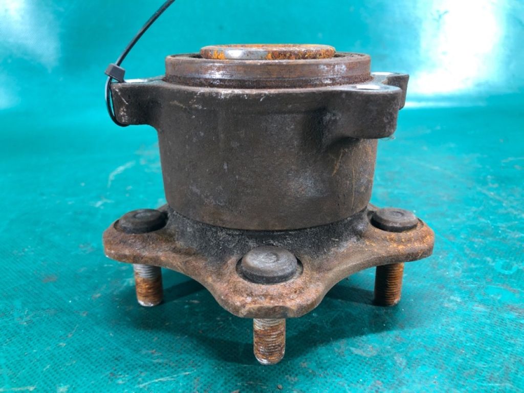 43202-3JA0A | Маточина колеса задн. лів. INFINITI QX60/JX35 12-20