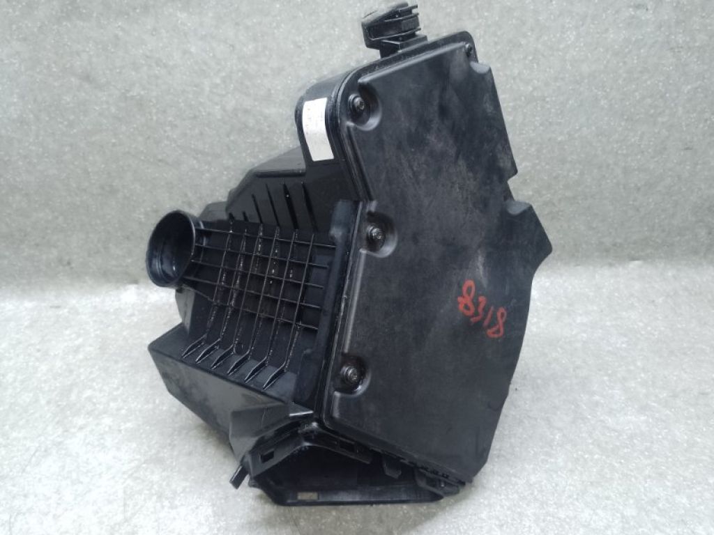 8K0133837S | Корпус повітряного фільтра AUDI A5 07-17