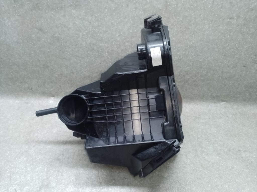 8K0133837S | Корпус повітряного фільтра AUDI A5 07-17 - Фото 2