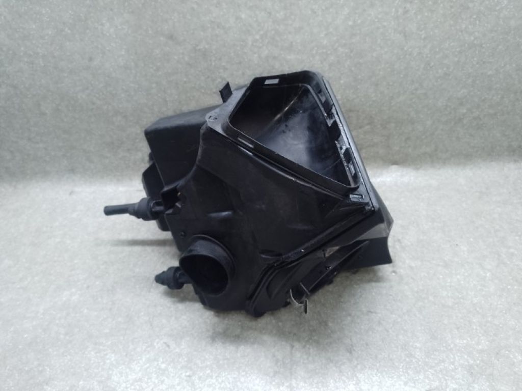 8K0133837S | Корпус повітряного фільтра AUDI A5 07-17 - Фото 3