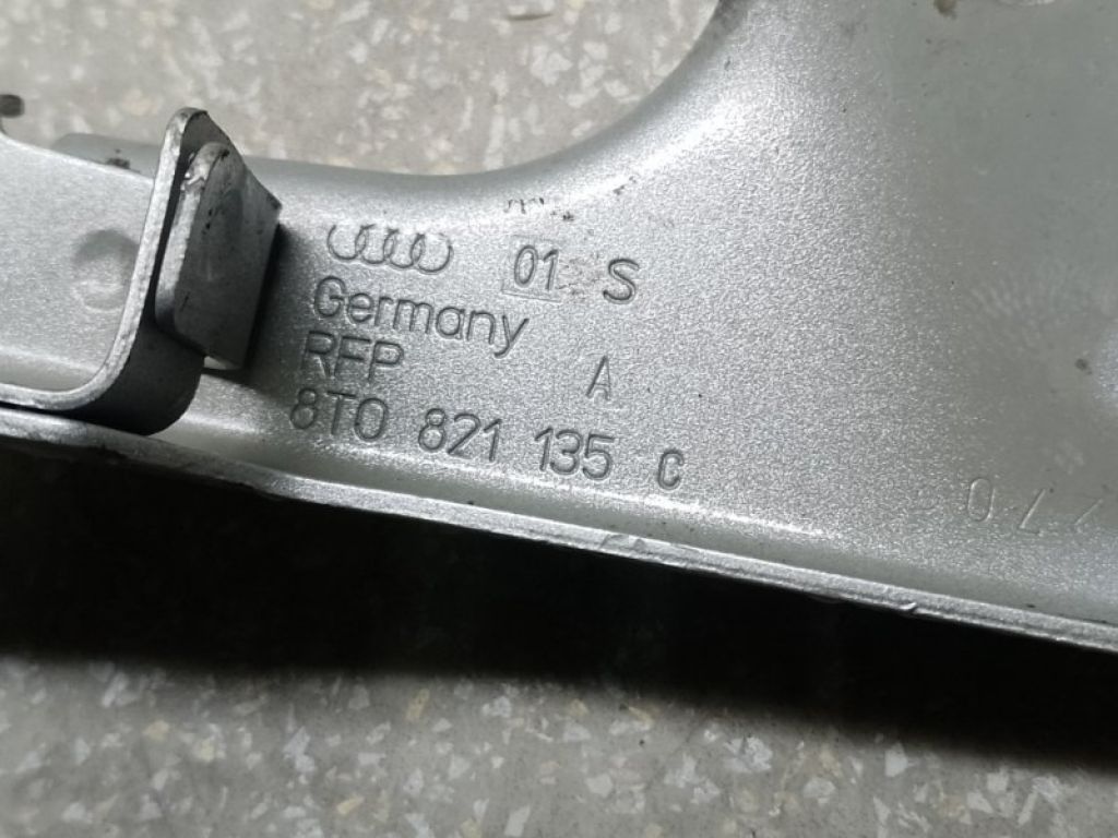 8T0821135C | Кронштейн крила передн. лів. AUDI A5 07-17 - Фото 4