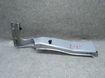 Кронштейн крила передн. прав. AUDI A5 07-17