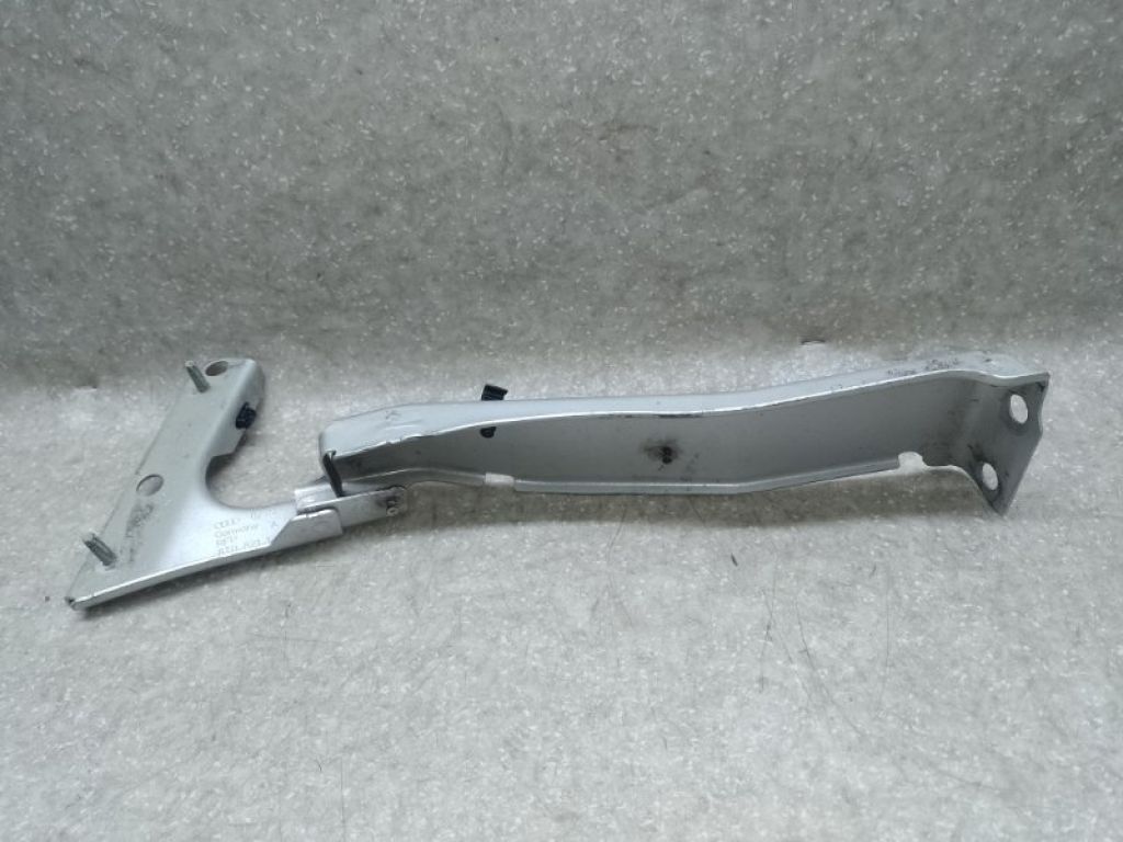 8T0821136A | Кронштейн крила передн. прав. AUDI A5 07-17 - Фото 2