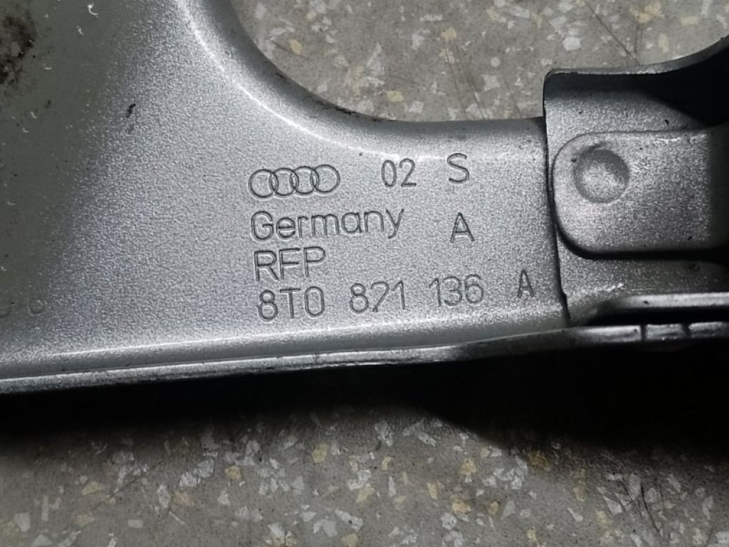 8T0821136A | Кронштейн крила передн. прав. AUDI A5 07-17 - Фото 4