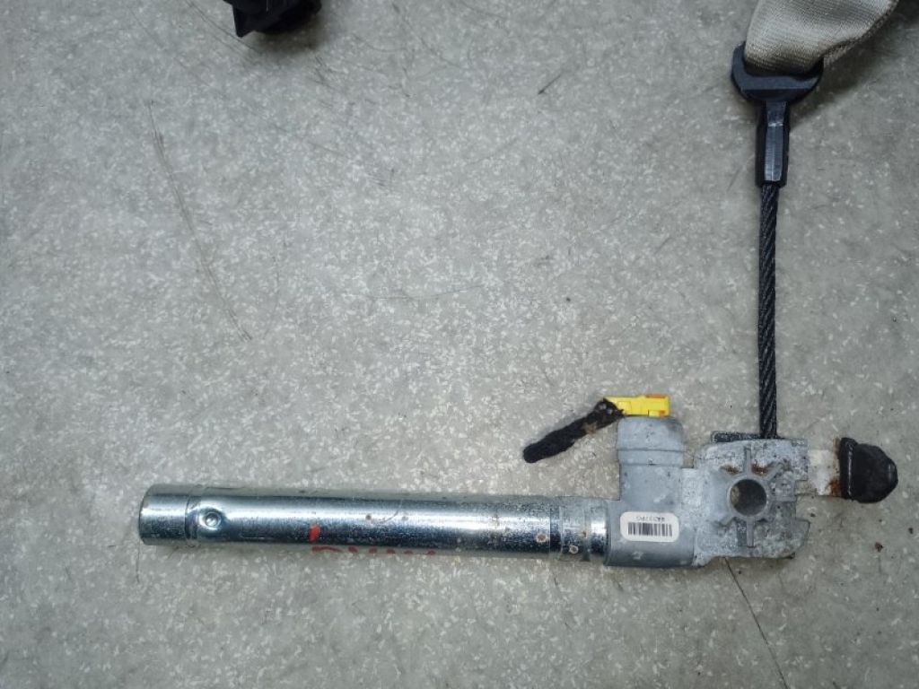 CJ5Z-78611B08-AD | Ремінь безпеки передн. прав. FORD ESCAPE 12-19 - Фото 3