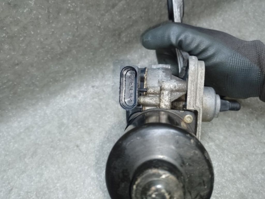 CJ5Z-17508-E | Моторчик склоочисника передн. прав. FORD ESCAPE 12-19 - Фото 3