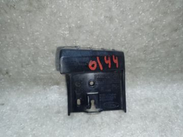 Кронштейн заднього бампера прав. FORD ESCAPE 12-19