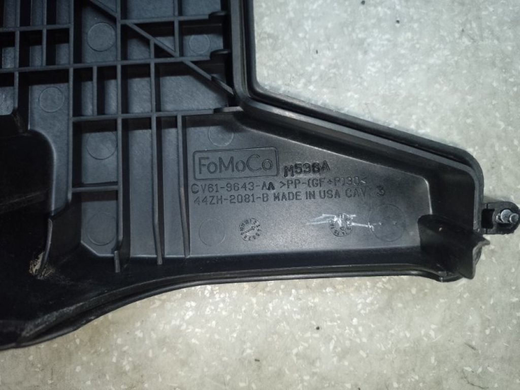 CV6Z-9661-A | Кришка корпусу повітряного фільтра FORD ESCAPE 12-19 - Фото 3