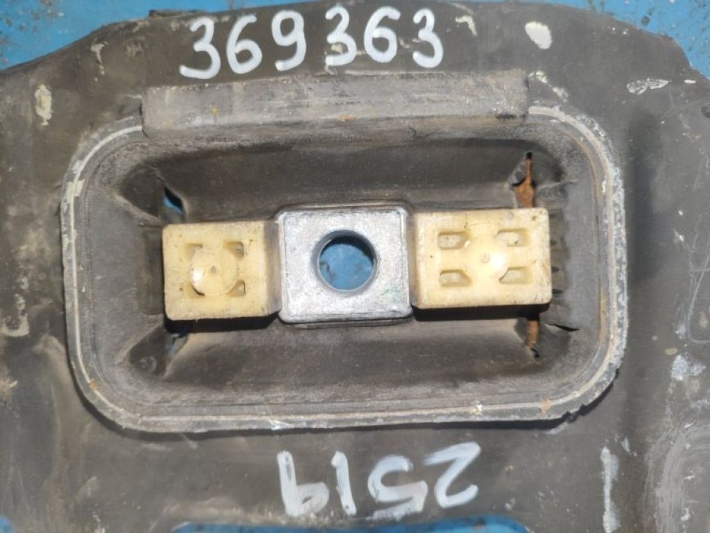 AV6Z-7M121-A | Подушка двигуна верхня лів. FORD FOCUS 10-18 - Фото 4