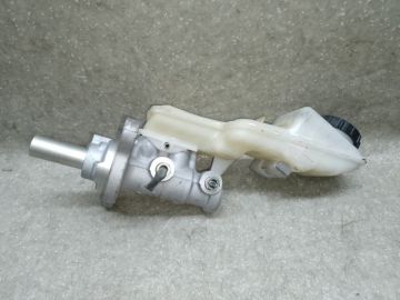 Главный тормозной цилиндр MAZDA 3 BM 13-19