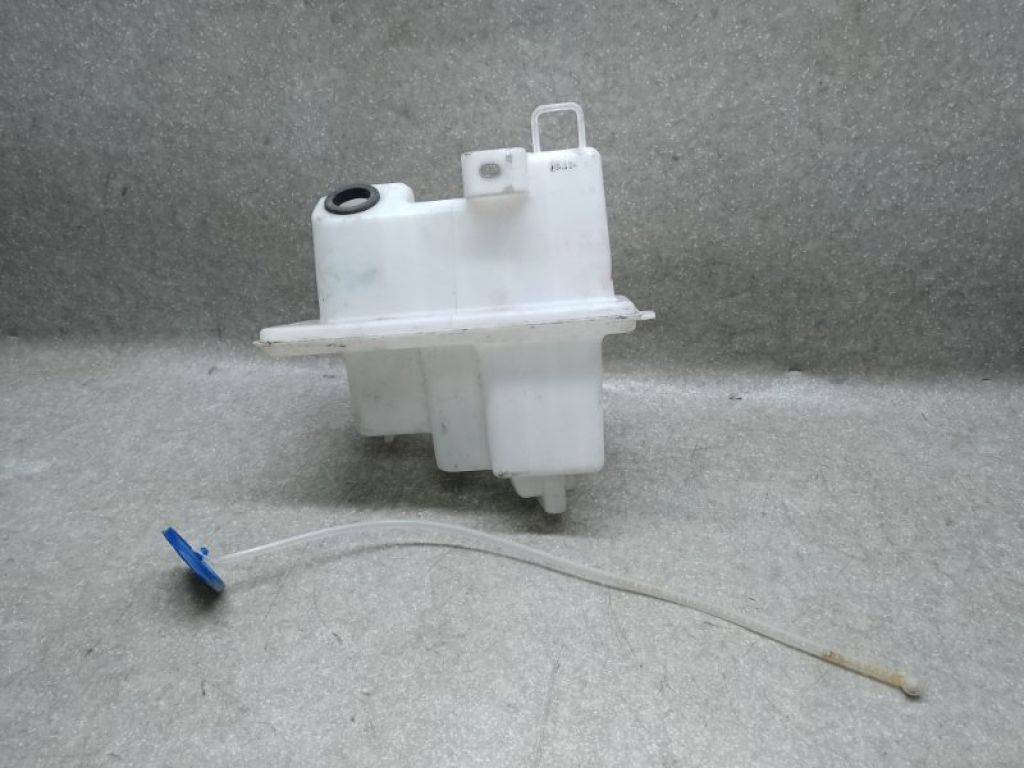 GJR9-67-481 | Бачок омивача MAZDA 3 BM 13-19