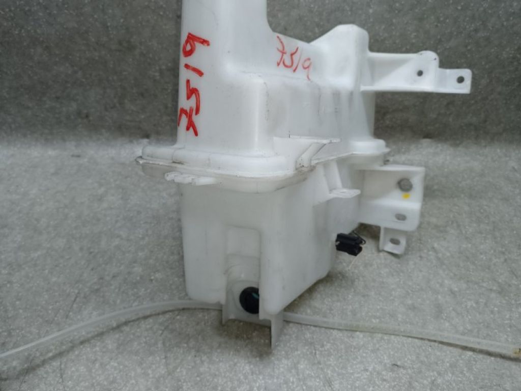 GJR9-67-481 | Бачок омивача MAZDA 3 BM 13-19 - Фото 3