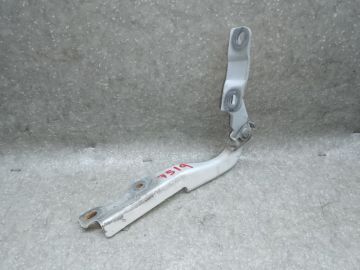 Петля капоту ліва MAZDA 3 BM 13-19