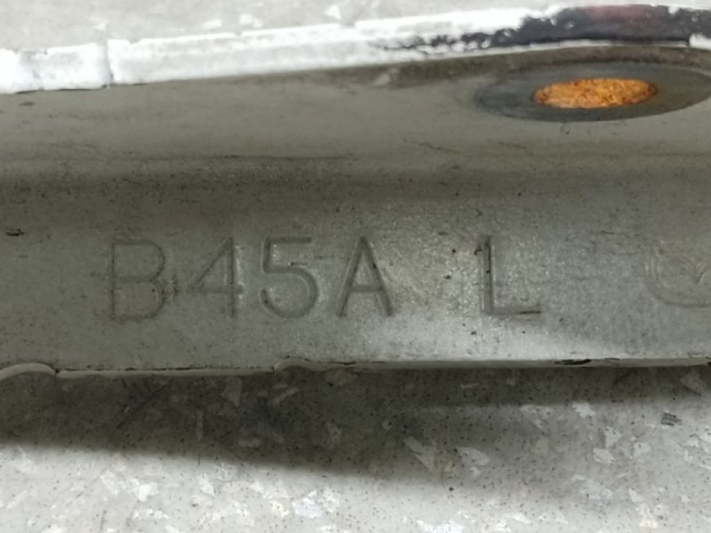 B45A-52-420A | Петля капоту ліва MAZDA 3 BM 13-19 - Фото 4