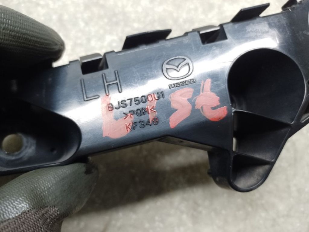 BHN1-50-0U1E | Кронштейн/кріплення переднього бампера (на крилі) ліве MAZDA 3 BM 13-19 - Фото 3