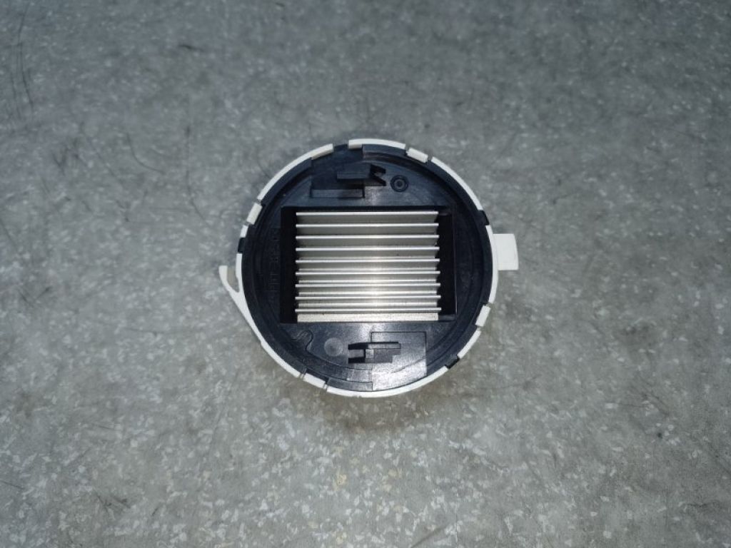 BHS2-61-765 | Резистор пічки MAZDA 3 BM 13-19