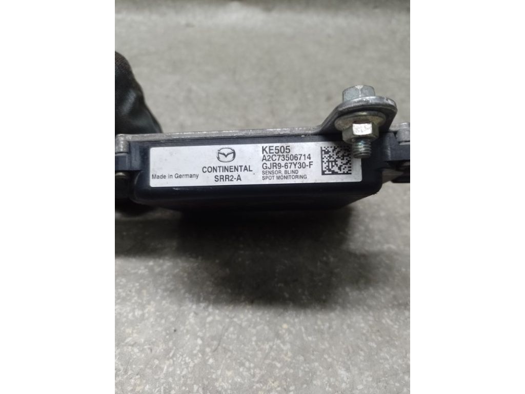GJR9-67-Y30H | Датчик слепых зон MAZDA 3 BM 13-19 - Фото 4