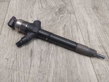 Форсунка паливна TOYOTA LAND CRUISER 200 08-21