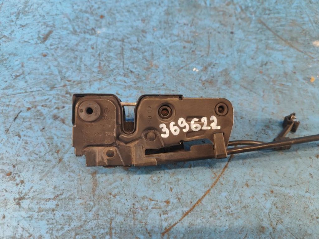 8R0 823 509 A | Замок капоту AUDI Q5 08-16