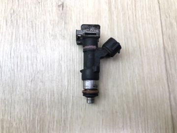 Форсунка паливна NISSAN QX56 / TITAN / ARMADA 04-16