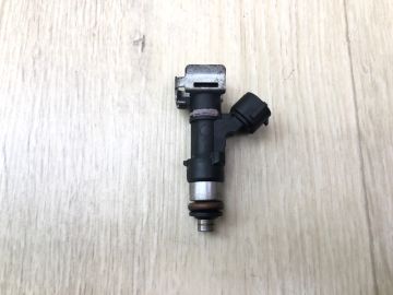 Форсунка топливная NISSAN QX56 / TITAN / ARMADA 04-16