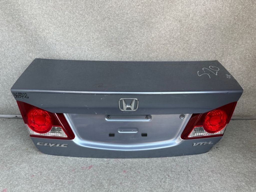 68500-SNK-G00ZZ | Кришка багажника HONDA CIVIC 4D 06-11