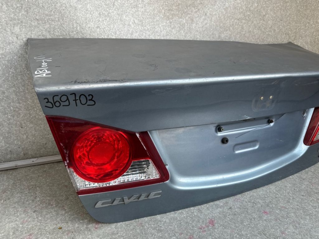 68500-SNK-G00ZZ | Кришка багажника HONDA CIVIC 4D 06-11 - Фото 4