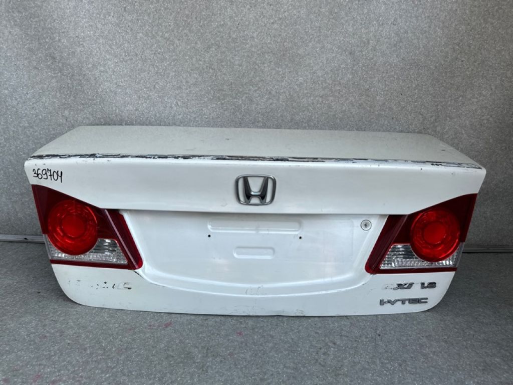 68500-SNK-G00ZZ | Крышка багажника HONDA CIVIC 4D 06-11 - Фото 2