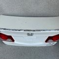 68500-SNK-G00ZZ | Крышка багажника HONDA CIVIC 4D 06-11 - Превью 3