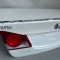 68500-SNK-G00ZZ | Крышка багажника HONDA CIVIC 4D 06-11 - Превью 4