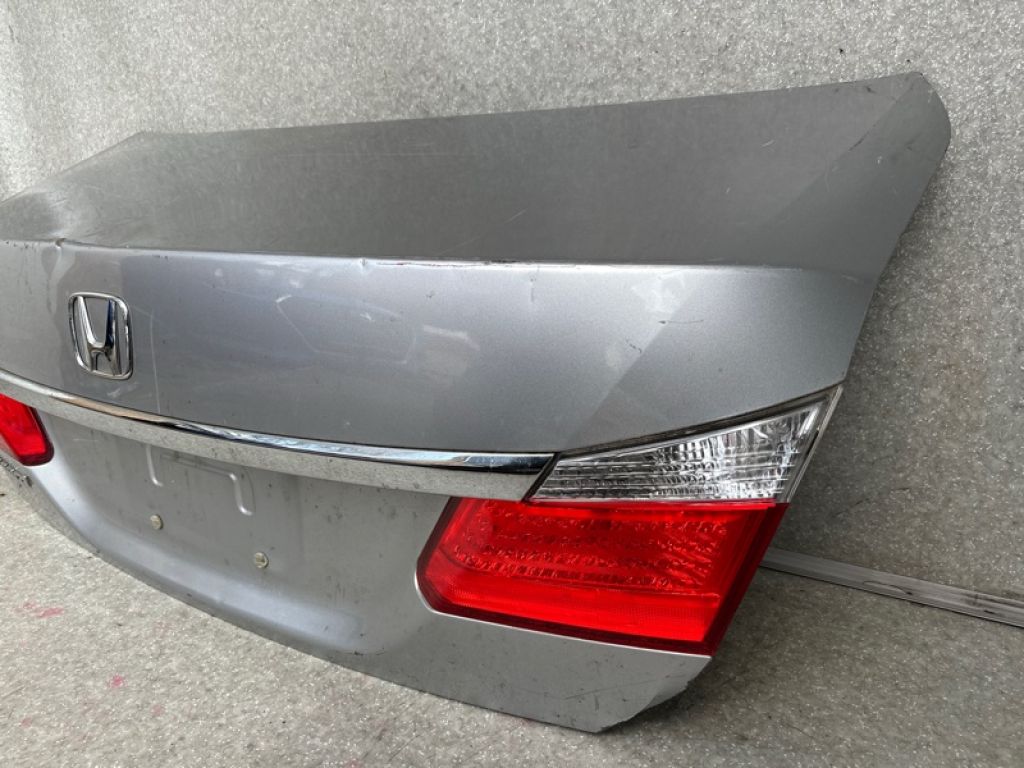68500-T2A-A90ZZ | Кришка багажника HONDA ACCORD CR 13-18 - Фото 8
