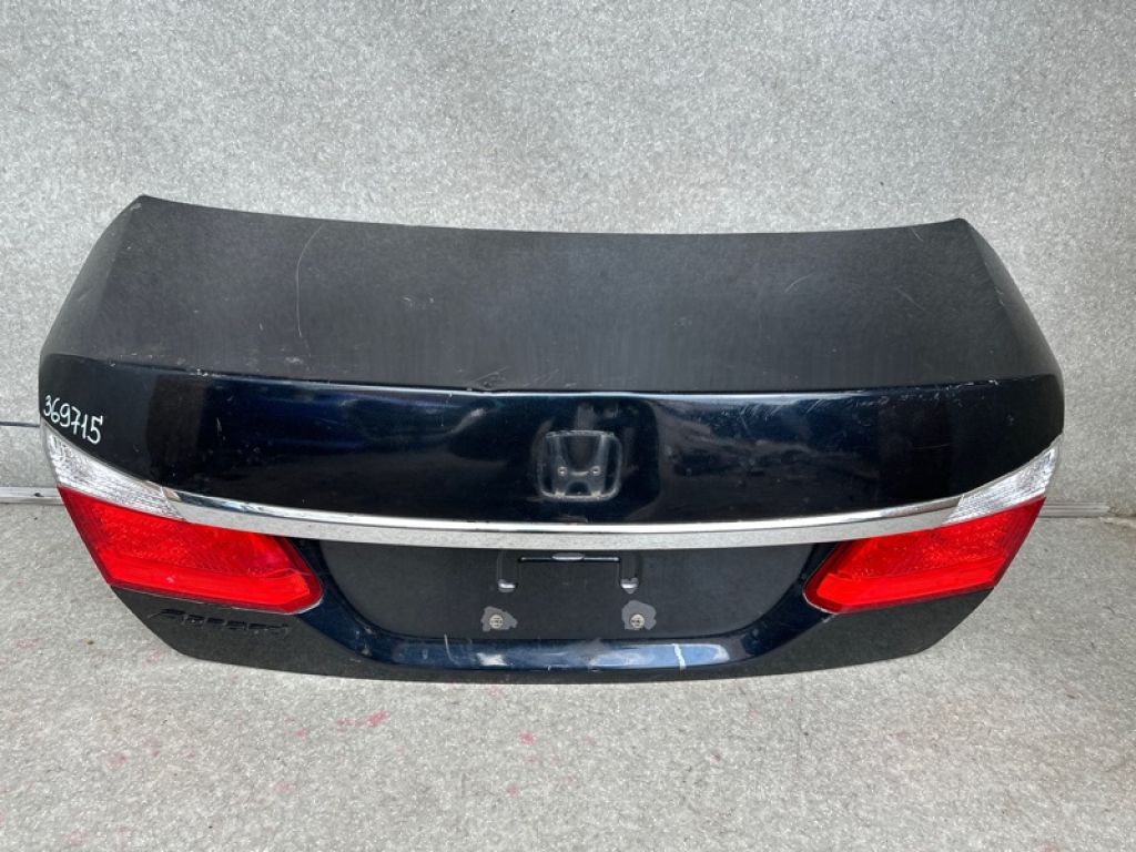 68500-T2A-A90ZZ | Крышка багажника HONDA ACCORD CR 13-18