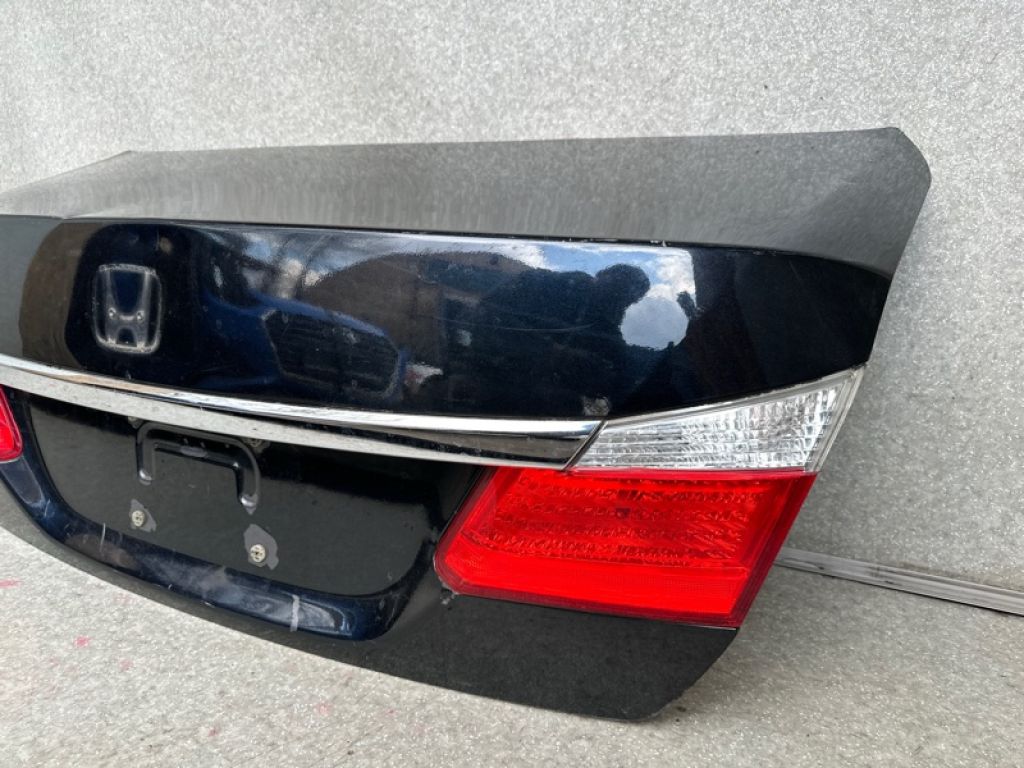 68500-T2A-A90ZZ | Крышка багажника HONDA ACCORD CR 13-18 - Фото 7