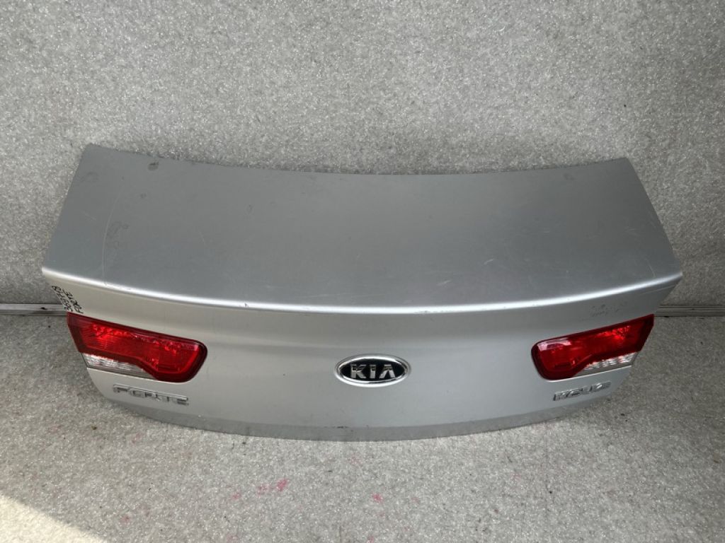 692001M200 | Кришка багажника KIA FORTE/CERATO TD 08-13 - Фото 3