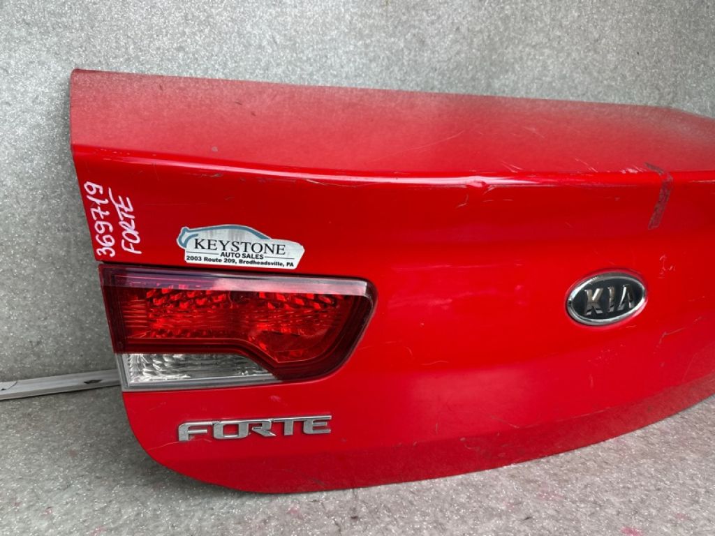 692001M200 | Крышка багажника KIA FORTE/CERATO TD 08-13 - Фото 4