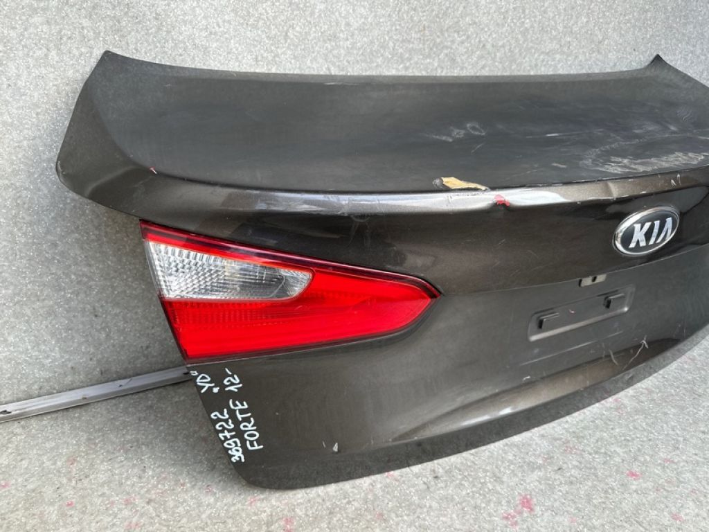 69200A7010 | Кришка багажника KIA CERATO YD 12- - Фото 4