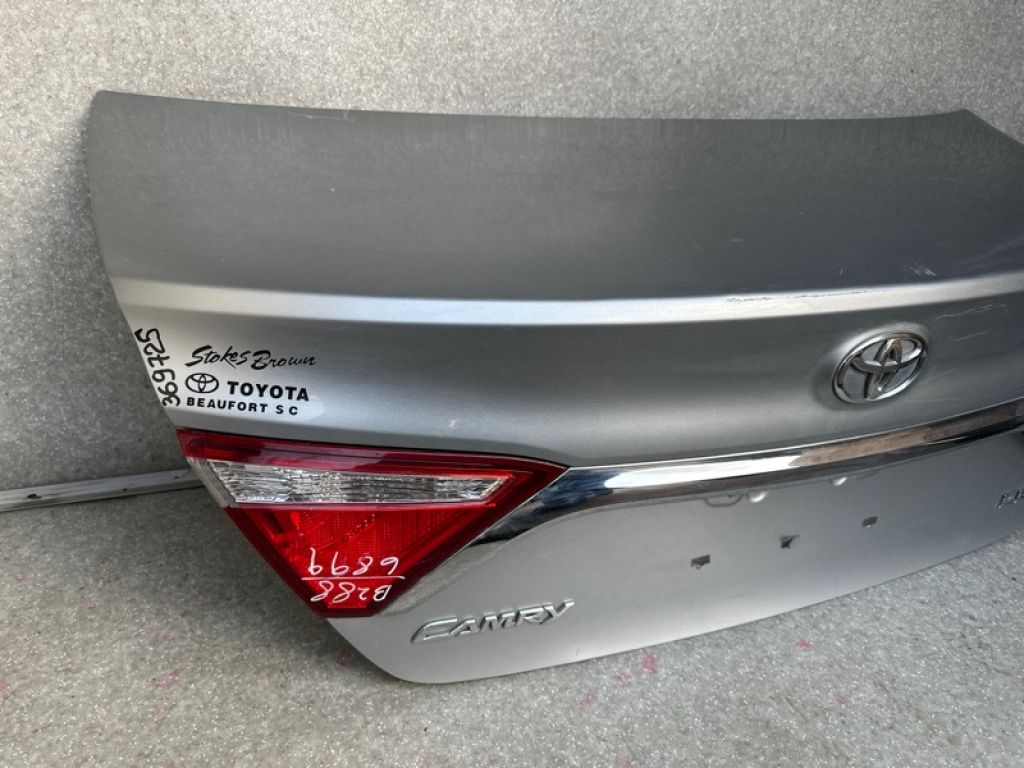 64401-06A40 | Кришка багажника TOYOTA CAMRY 55 14-17 - Фото 4