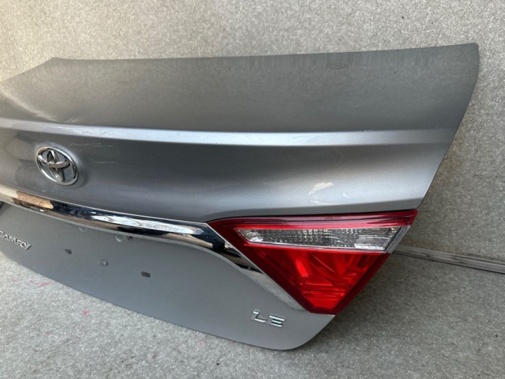 64401-06A40 | Кришка багажника TOYOTA CAMRY 55 14-17 - Фото 8