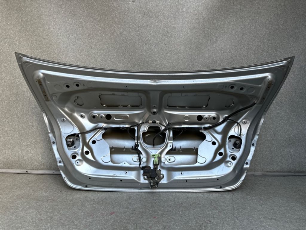 64401-06A40 | Кришка багажника TOYOTA CAMRY 55 14-17 - Фото 10