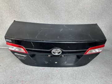 Кришка багажника TOYOTA CAMRY 50 12-15