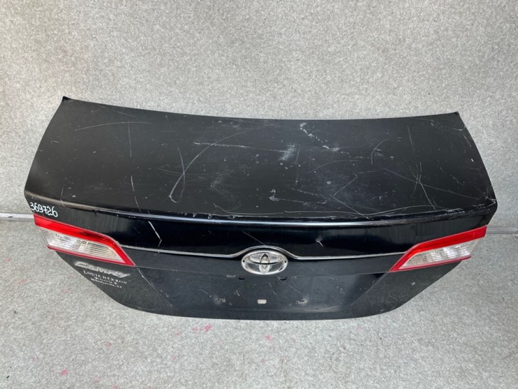 64401-06630 | Кришка багажника TOYOTA CAMRY 50 12-15 - Фото 3