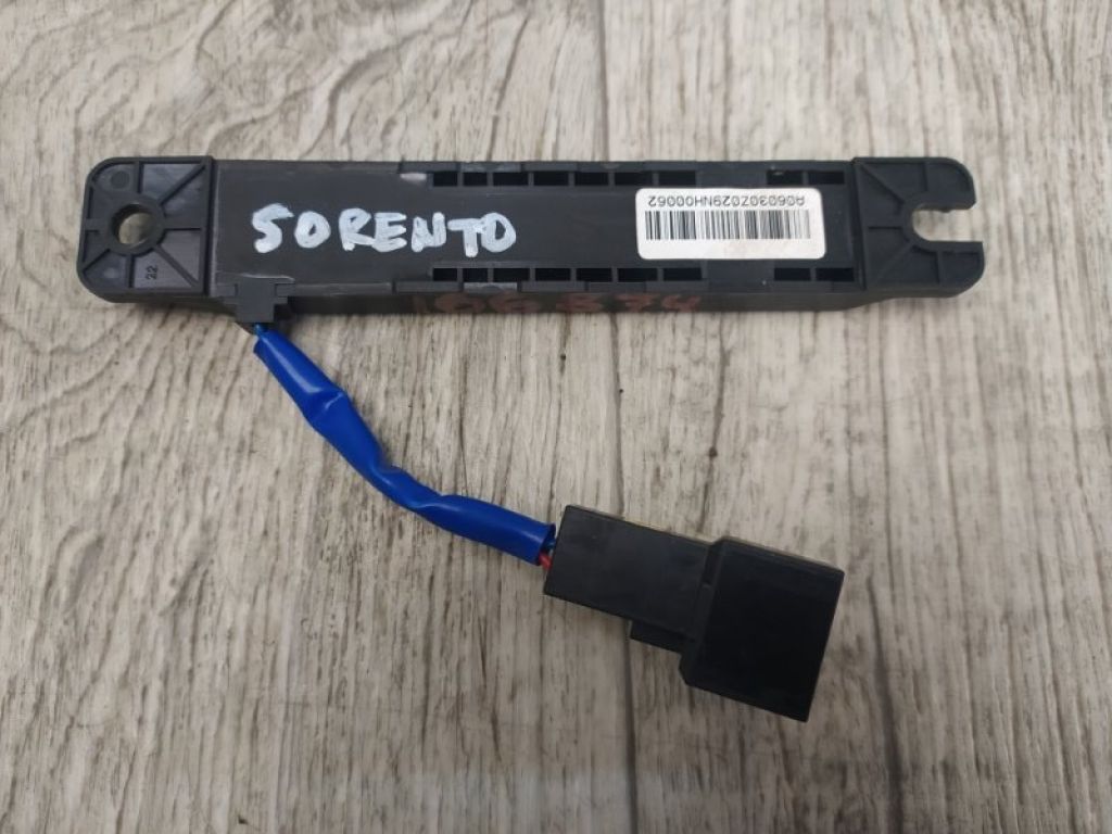 95420-C6510 | Антена KIA SORENTO UM 14- - Фото 2
