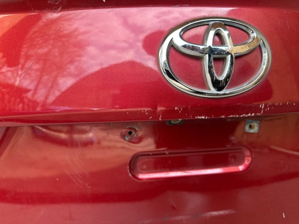 64401WB004 | Крышка багажника TOYOTA YARIS 11-20 - Фото 10