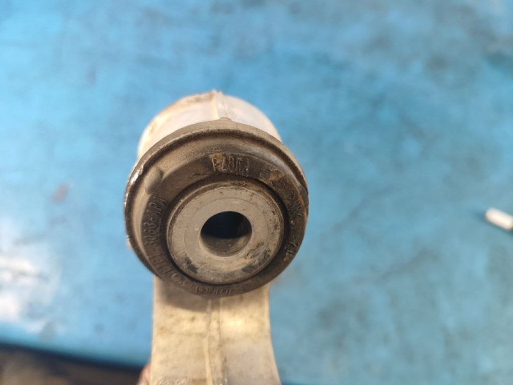 BV613A424 | Важіль передньої підвіски нижній лів. FORD FOCUS 10-18 - Фото 6