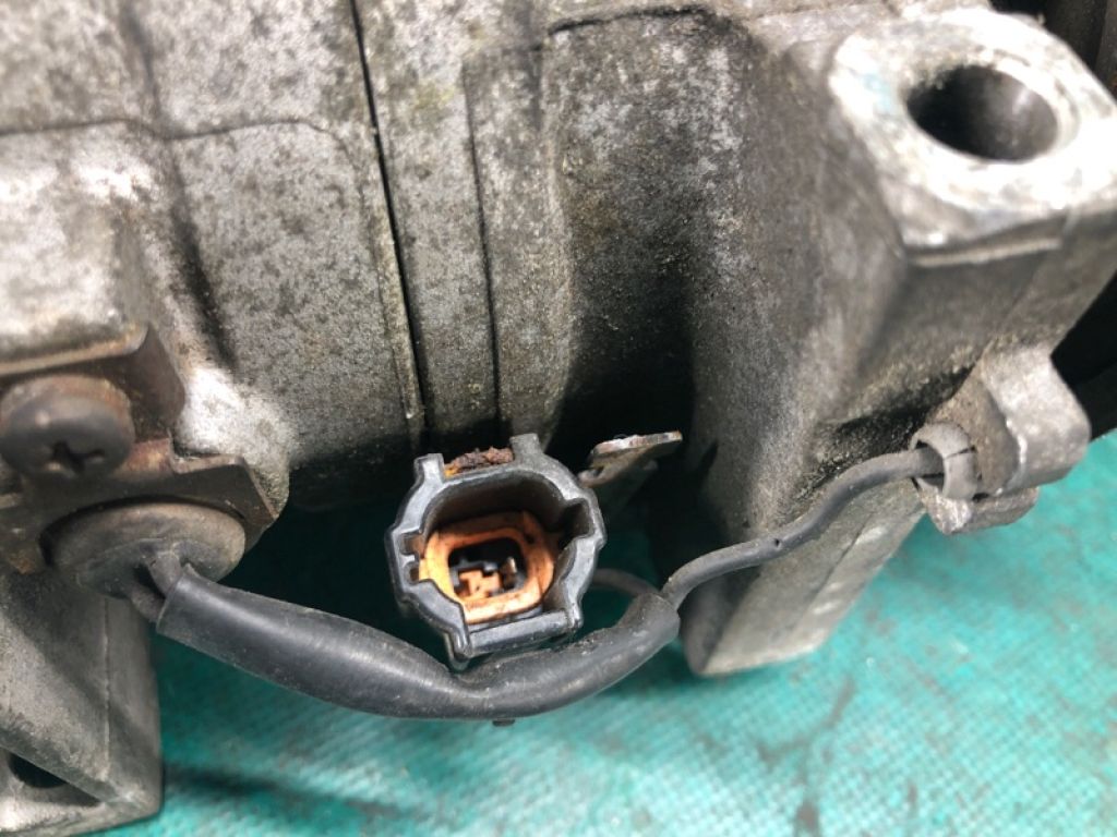 92600-5S700 | Компресор кондиціонера NISSAN XTERRA 00-05 - Фото 4