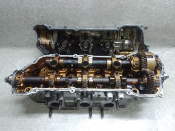 Головка блоку циліндрів лів. LEXUS RX300/330/350/400 03-09