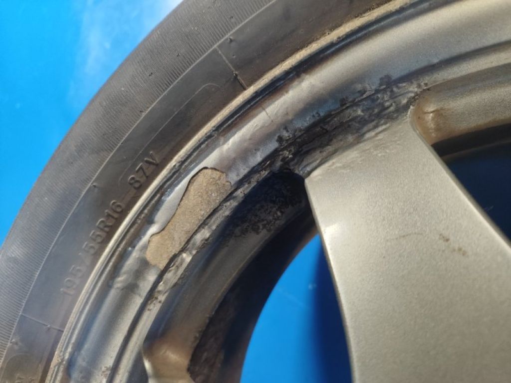 4261147070 | Диск R16 TOYOTA PRIUS - 20 03-11 - Фото 2