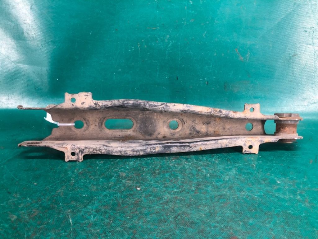 48740-30080 | Важіль задньої підвіски нижній поперечний LEXUS SC430 01-10 - Фото 4